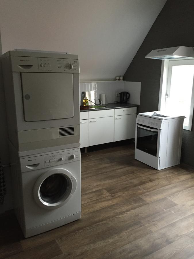 Hotel Bij Verhoeven Zevenbergen Bagian luar foto