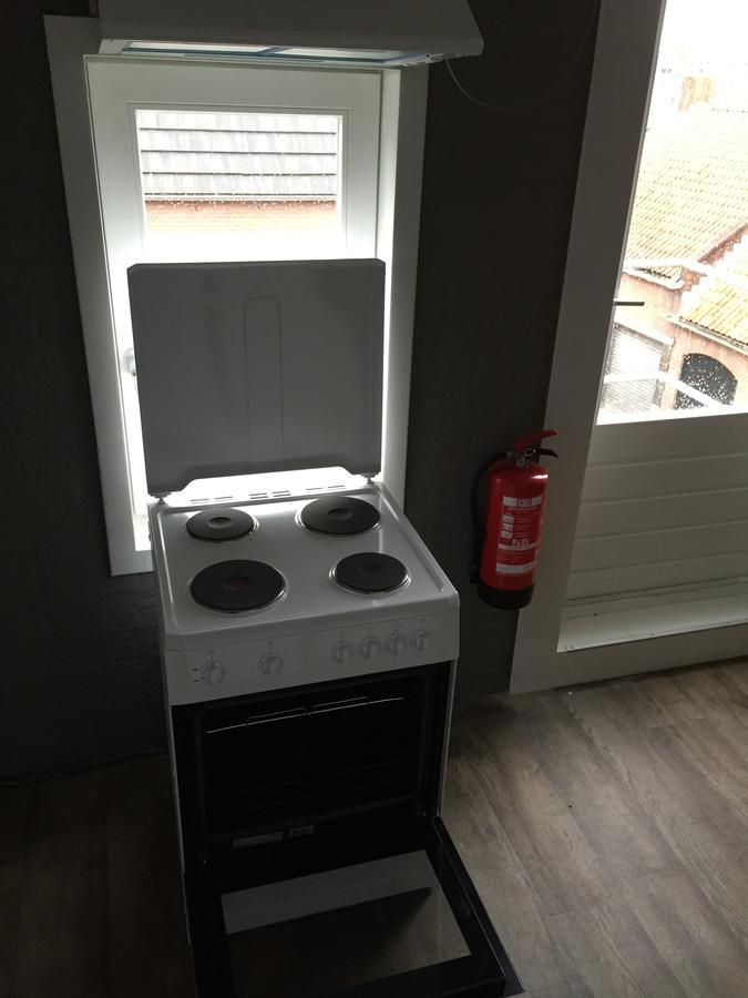 Hotel Bij Verhoeven Zevenbergen Bagian luar foto