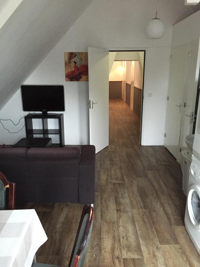 Hotel Bij Verhoeven Zevenbergen Ruang foto